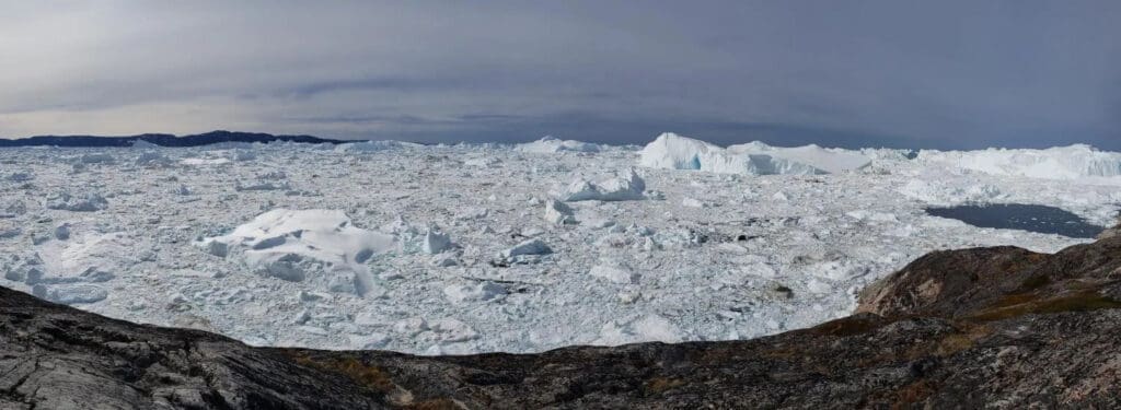Icebergs in the Ilulissat Icefjord, Greenland (s. climate, science, study)