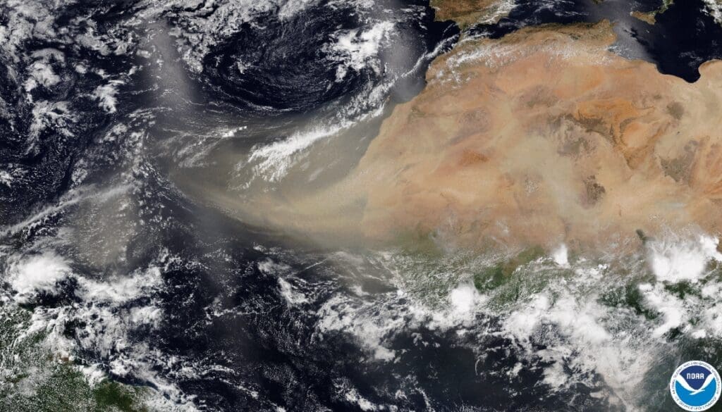 Saharan dust regulates hurricane rainfall Image: GeoColor imagery of an expansive plume of dust from the Sahara Desert
