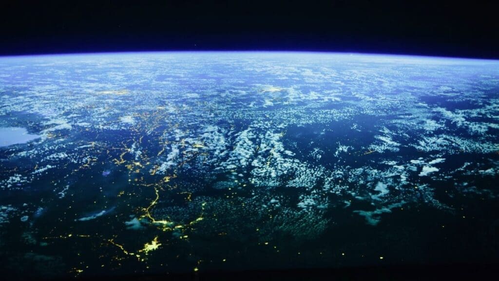 How CO2 rise rate affects the Atlantic Ocean Circulation Image of Earth from space