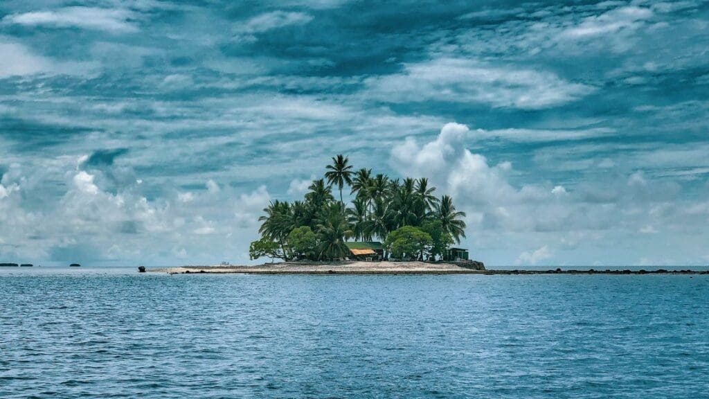 Image: photography of island against sky (s. Pacific, Micronesia)