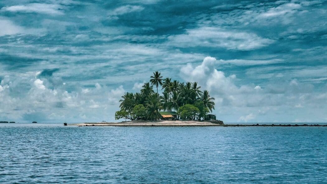 Image: photography of island against sky (s. Pacific, Micronesia)