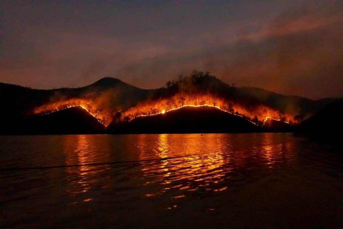 Climate change amplified the risk of record-breaking wildfires in 2023-2024