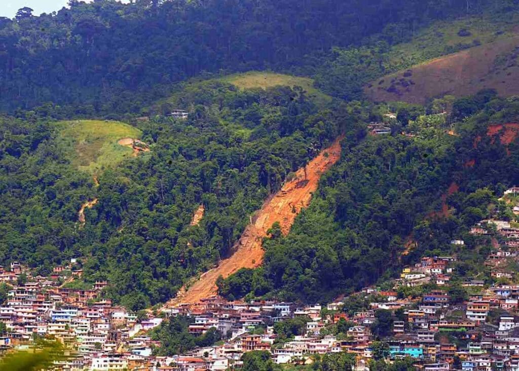 Using high-resolution LIDAR images to predict landslides in Brazil's coastal areas Angra dos Reis Morro da Carioca res