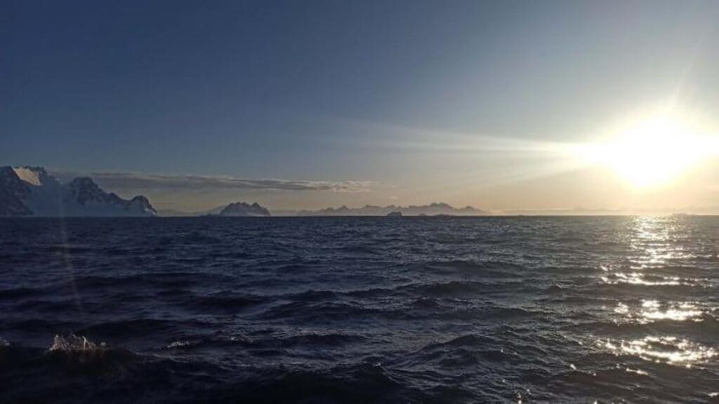 Image: ocean, water (s. Oceans' sulfur emissions)