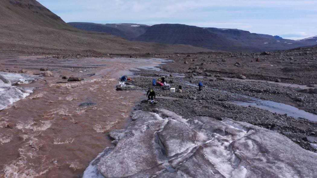 Image: Glacier-fed streams could well become greener in the future