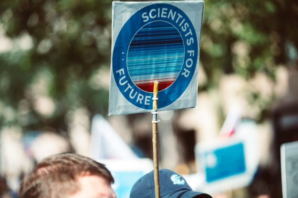 Image: Global climate change protest - No Planet B (s. scientists, US, research groups)