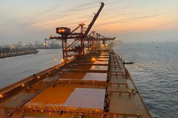 Climate Science Digest: April 7, 2025 Image: Hedwig Oldendorff vessel at the Port of Taicang, China (s. science, climate, Muser)