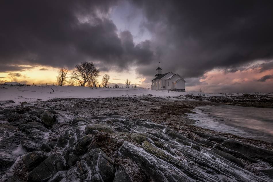 Image: Beach, church (s. Christian, climate change, religion)