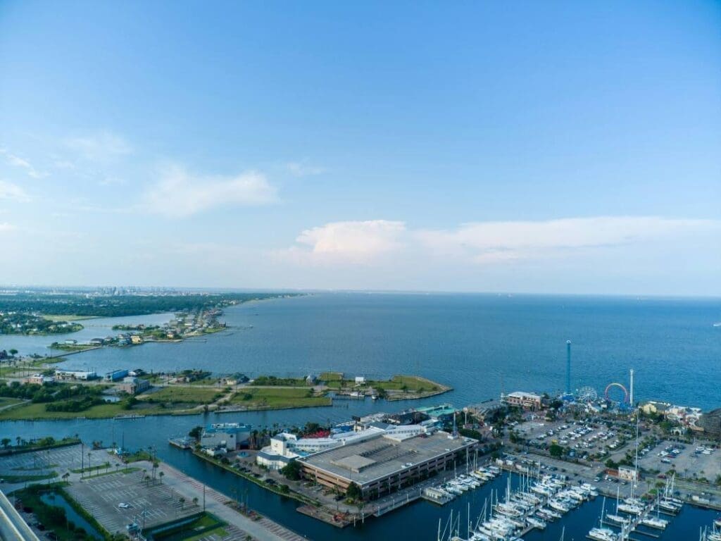 New model reveals how pollution spreads through Galveston Bay during storms Image: Aerial view of Kemah Marina, Galveston Bay, Tx, USA (s. pollution, Galveston Bay)