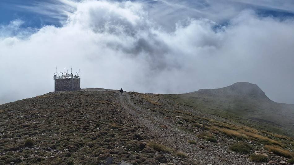 Image: Mountain, clouds (s. biological particles, climate, extreme weather events)
