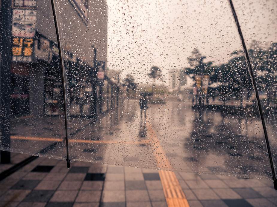 Image: rainy day, Seoul, South Korea