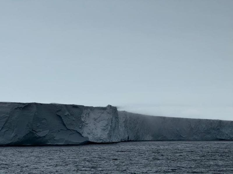 Image: The Dotson Ice Shelf, Antarctica (s. Northerly winds found to drive West Antarctic ice loss)