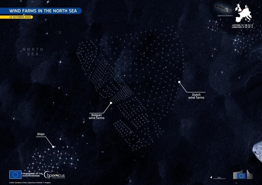 Satellite Image: North Sea, offshore wind farms (s. renewable energy)