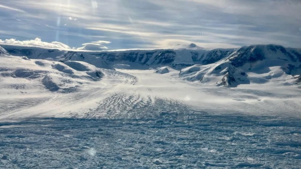 Image: Hektoria Glacier rubble