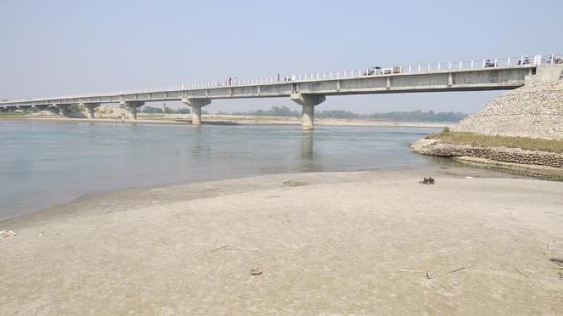 Image: bridge over the Karnali River