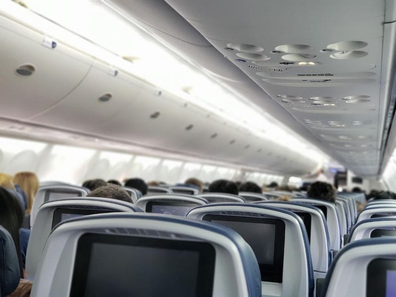 Airlines could cut emissions sharply by flying more efficiently Image: airplane seats