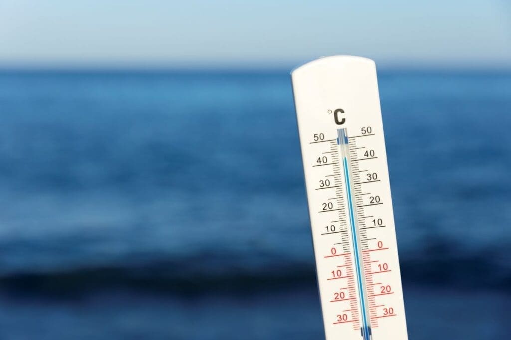 Image: Close up on thermometer showing high temperature