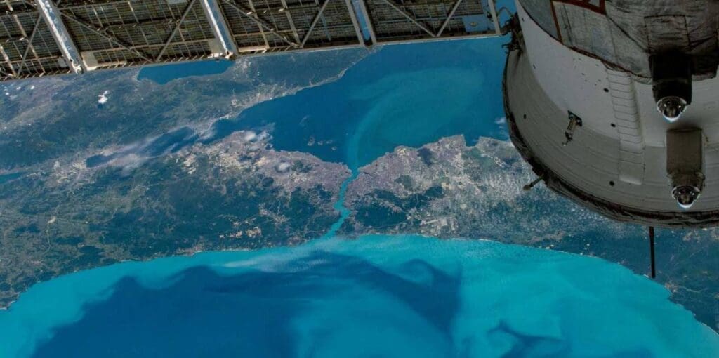 Swiss researchers hoard vast trove of NASA climate data Image: A NASA satellite orbiting the Black Sea collects data on the Earth and the climate